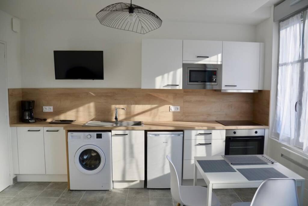 Apartamento Les Forges 2 Pieces Rdc Avoine Exterior foto